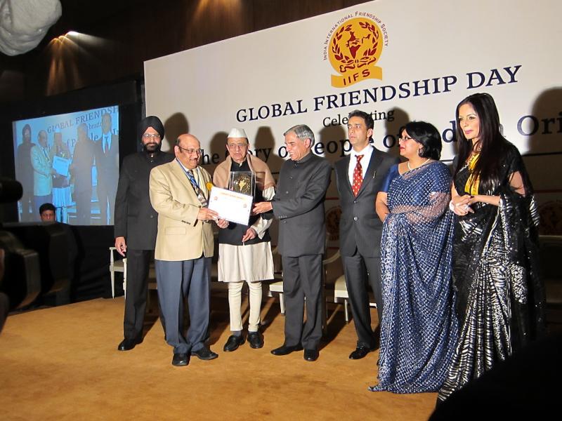 Dr Reddy receives Bharat Gaurav Award  from Union Minister 